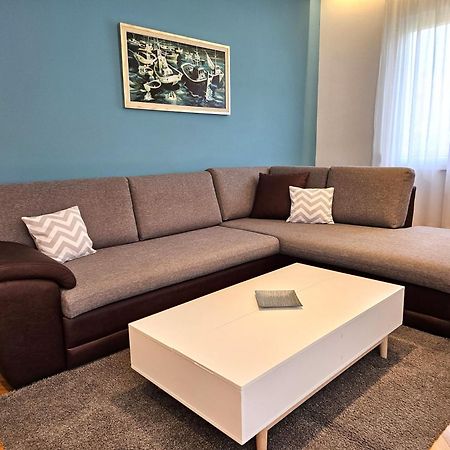 Apartment Olga Malinska Buitenkant foto