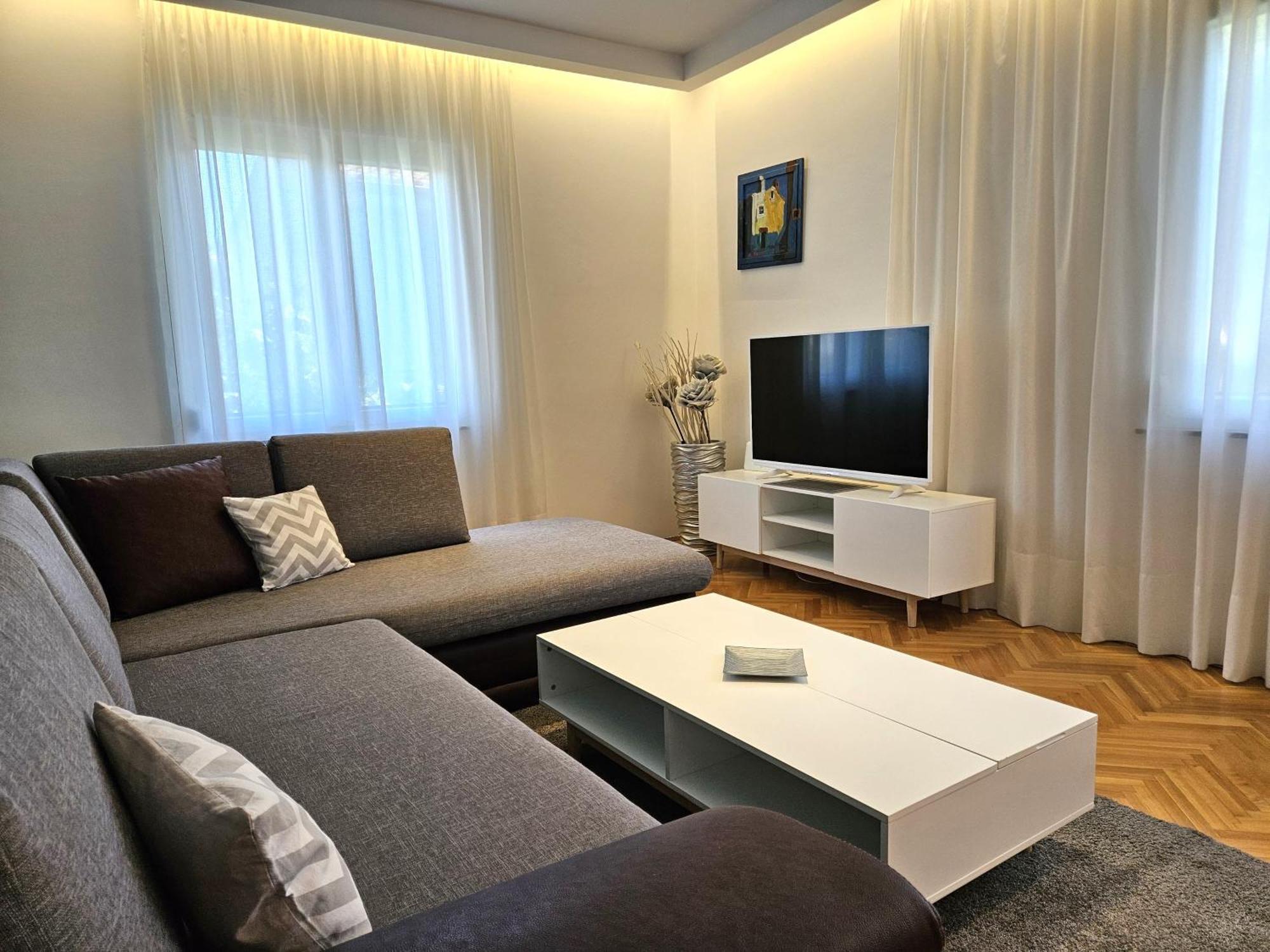 Apartment Olga Malinska Buitenkant foto